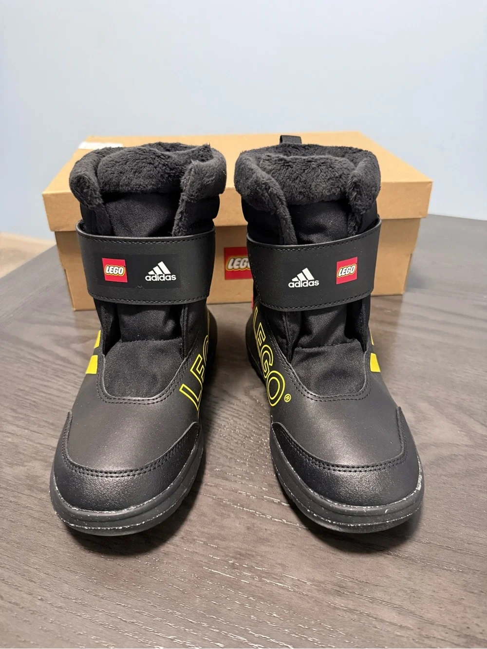 adidas x LEGO Winterplay Kids Snow Boots US 1 EU 32 Black Red Yellow NWB GW4420